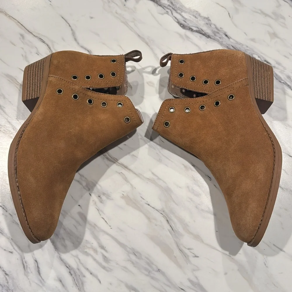 Skechers Women's Lasso Auger Short‎ Deco Eyelet Ankle Boot Tan Size 11